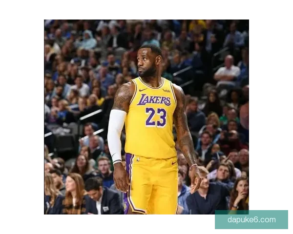 班肯梅凭借绝杀进球力克通布里易三仓全取三分 班肯梅凭借绝杀进球力克通布里易三仓全取三分